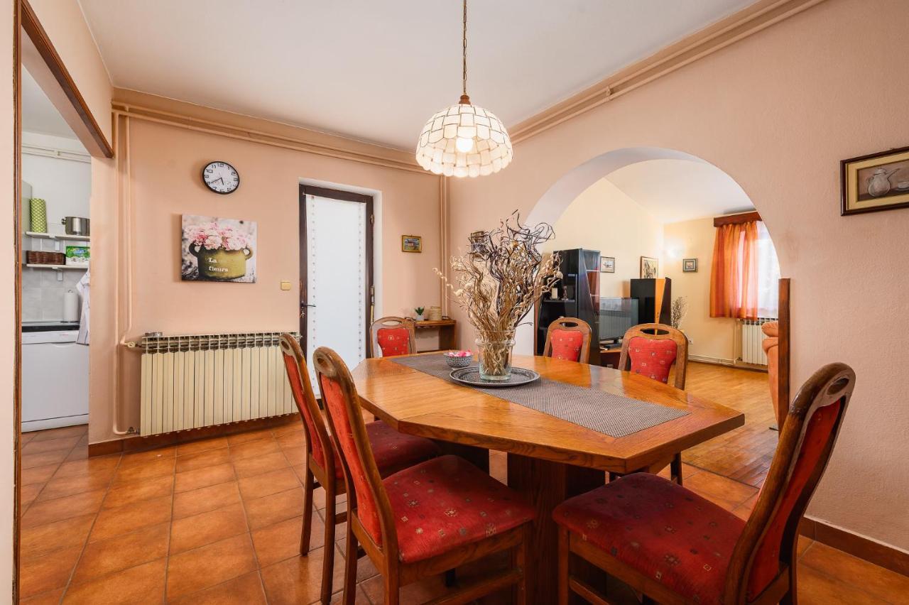 Apartments Josipa Πόρετς Εξωτερικό φωτογραφία