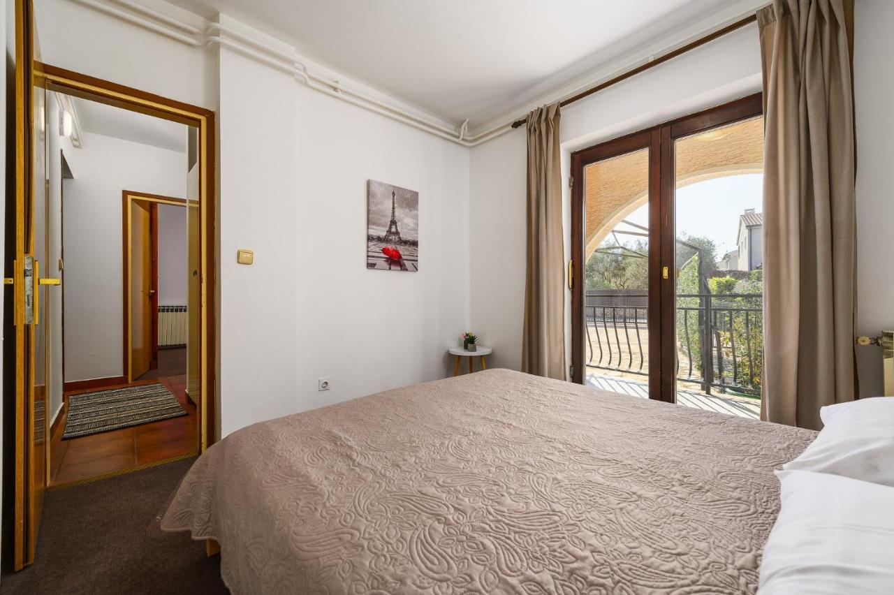Apartments Josipa Πόρετς Εξωτερικό φωτογραφία