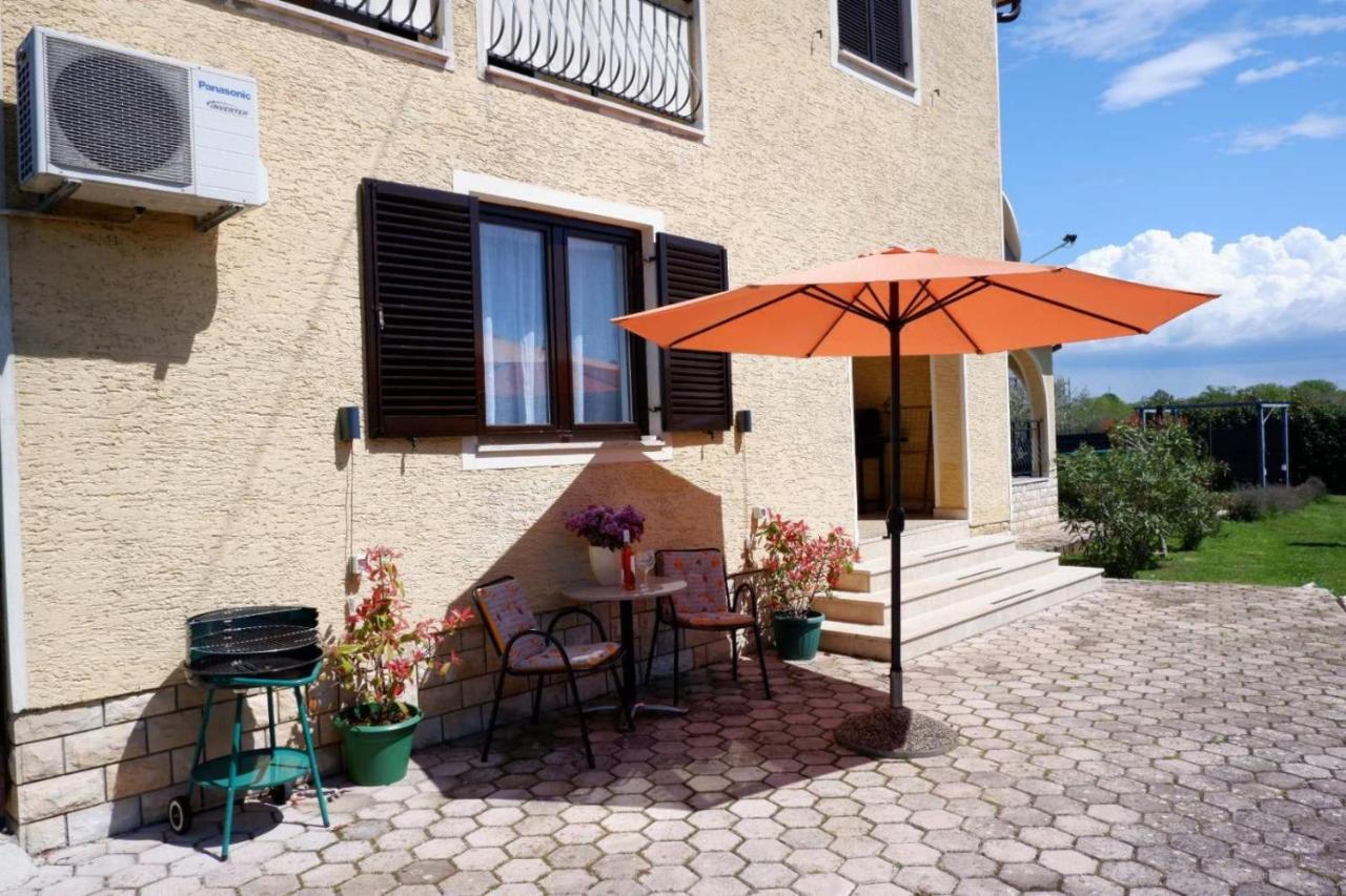 Apartments Josipa Πόρετς Εξωτερικό φωτογραφία